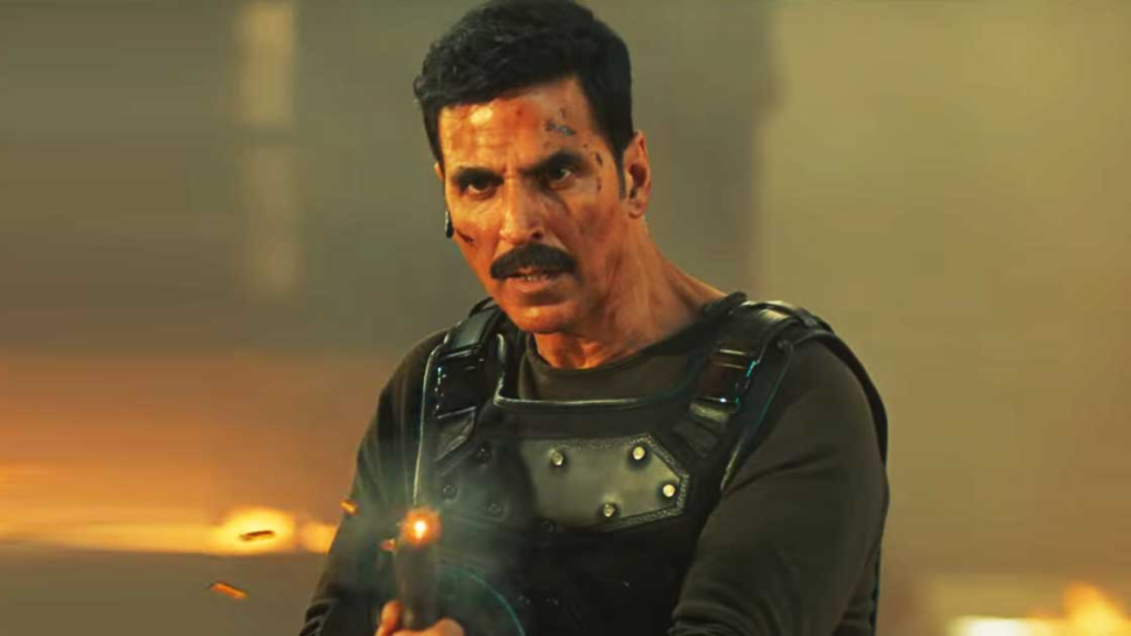 Akshay Kumar in Bade Miya Chote Miyan