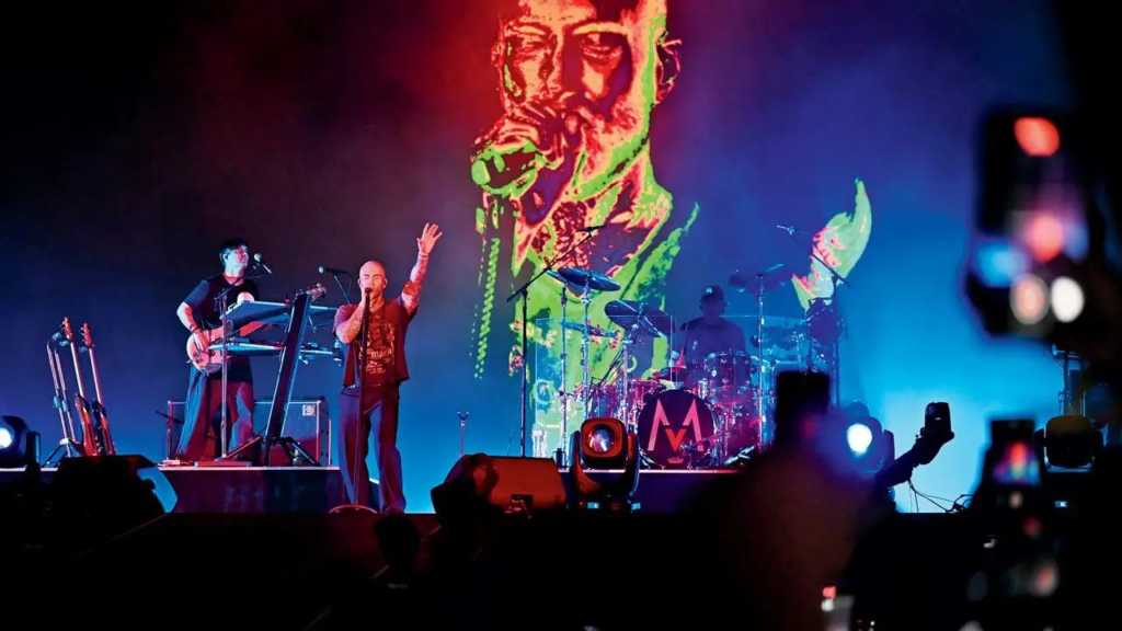 Maroon 5's Mumbai Concert