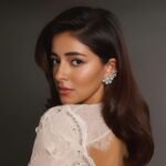 Ananya Panday Channels Maharani Gayatri Devi In A Vintage Lace Saree And 1948 Corset