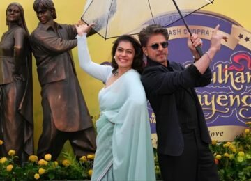 Shah Rukh Khan & Kajol’s Iconic DDLJ Pose Immortalised in a Bronze Statue at Leicester Square, London