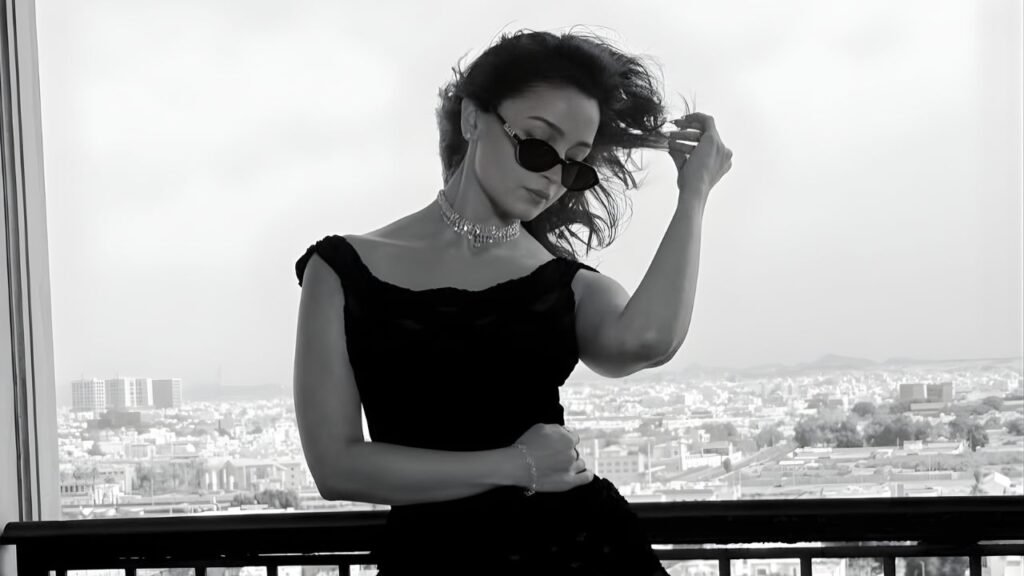 Alia Bhatt Revives a 1955 Pierre Balmain Classic at the Red Sea International Film Festival