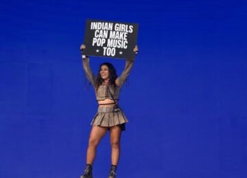 From Stage to Statement: Zoya Stuns at Lollapalooza India in KH House of Khaddar