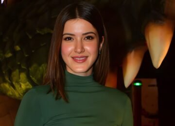 Shanaya Kapoor Turns Heads in Emerald Gown at Tu Yaa Main Trailer Launch
