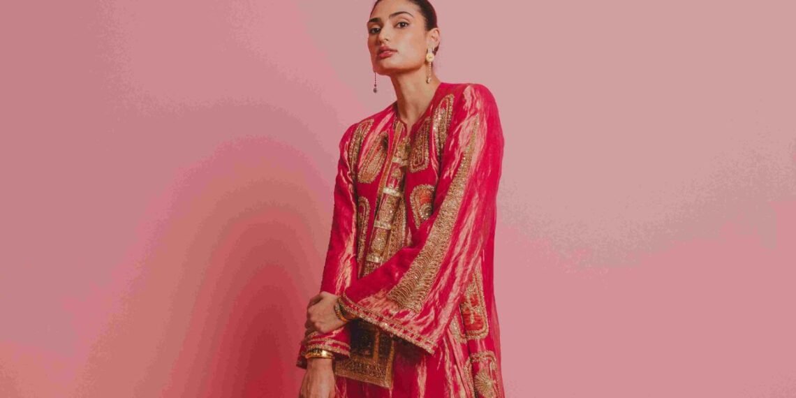 Athiya Shetty Steps Out in Fizzy Goblet, Redefining Effortless Event Style