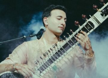 Rishab Rikhiram Sharma Elevates His Pune Concert Look with Mahesh Notandass Jewellery