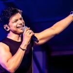 Shaan Train Journey Turns Massive Concert — Tanha Dil Viral