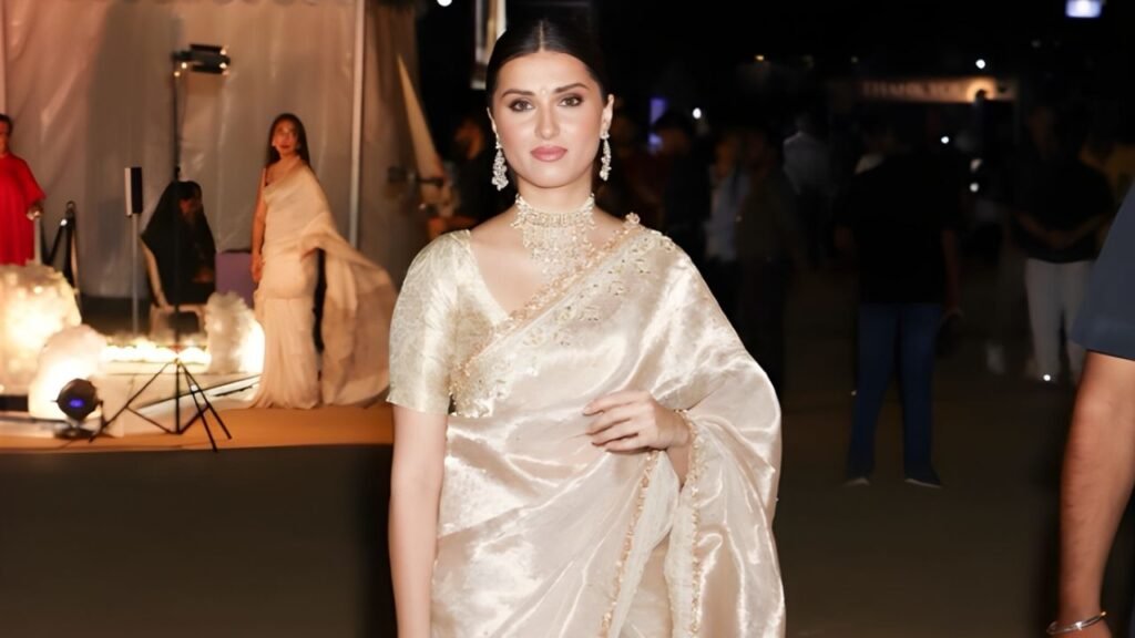 Tara Sutaria Saree Look Redefines Quiet Luxury With Banarasi Elegance