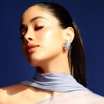 Janhvi Kapoor’s Manish Malhotra Saree Revives The Dupatta Trend