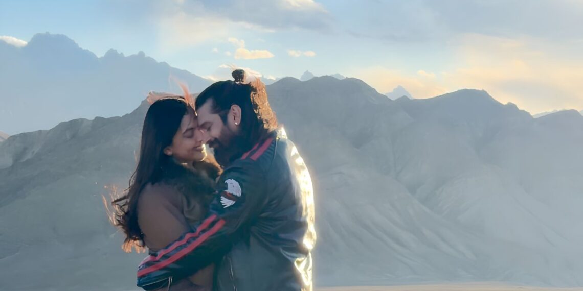 Kashika Kapoor Teases ‘Beautiful Energy’ in Upcoming Song With Vishal Singh