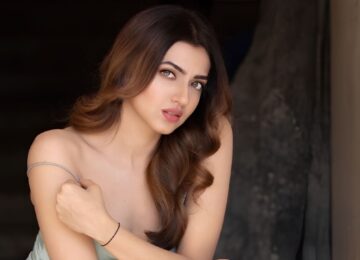 Why Kashika Kapoor Is Leading Gen Z Stars With Sara Arjun & Aneet
