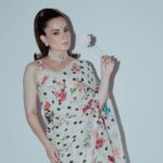Kangana Ranaut Channels Vintage Bollywood Elegance in a Gorgeous Polka-Floral Saree During Bharat Bhagyavidhata Promotions