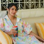 Tanishaa Mukerji Enjoys Monsoon Bliss at Her Lonavala Home, Sips Tea Amid Breathtaking Scenic Views