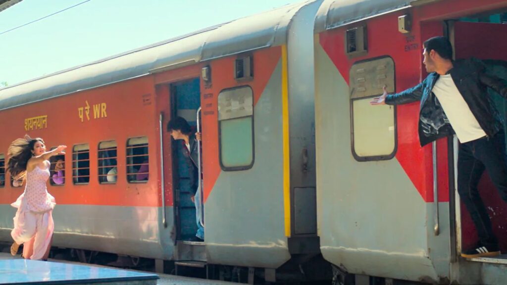 Tera Yaar Hoon Main Trailer Out: Aman Indra Kumar Recreates DDLJ's Iconic Train Scene in His Big Bollywood Debut