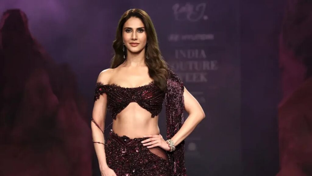 vaani-kapoor-dolly-j-india-couture-week-2026-ramp-walk