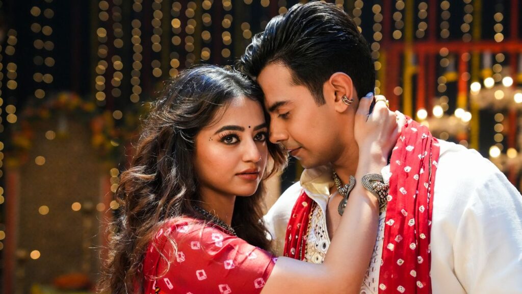 Galgoto Song: Monali Thakur, Parth Oza & Suhit Abhyankar Bring High-Energy Navratri Beats