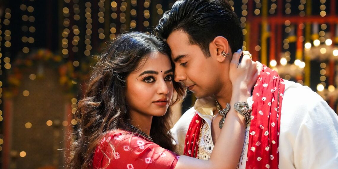 Galgoto Song: Monali Thakur, Parth Oza & Suhit Abhyankar Bring High-Energy Navratri Beats