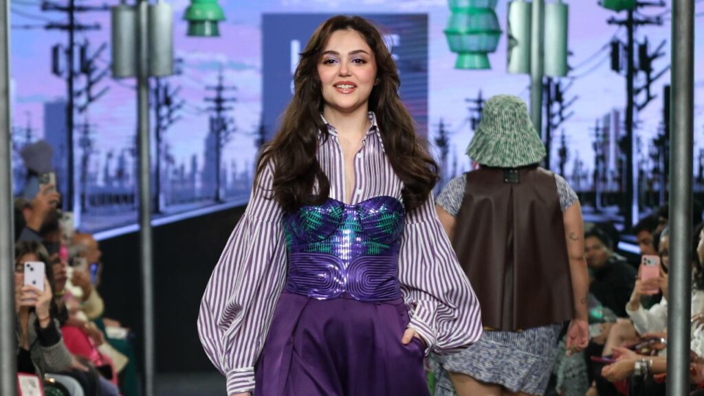 Aneet Padda at Lakmé Fashion Week 2026 Finale: Netizens Praise Her Improved Ramp Walk but Debate Purple Outfit