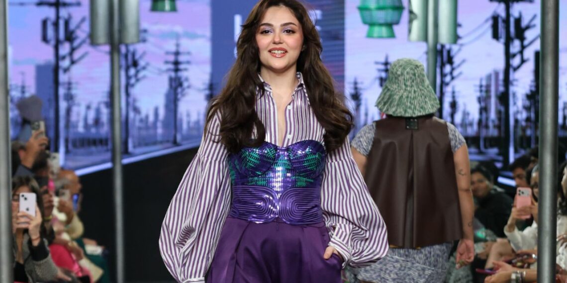 Aneet Padda at Lakmé Fashion Week 2026 Finale: Netizens Praise Her Improved Ramp Walk but Debate Purple Outfit
