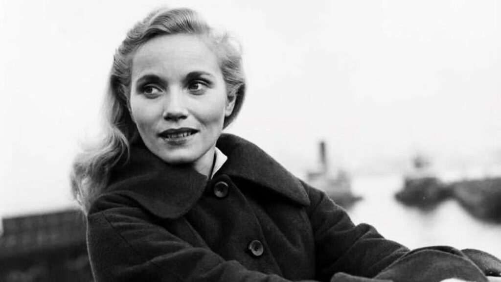Eva Marie Saint Dies at 102: Oscar Winner Behind On the Waterfront and North by Northwest Remembered