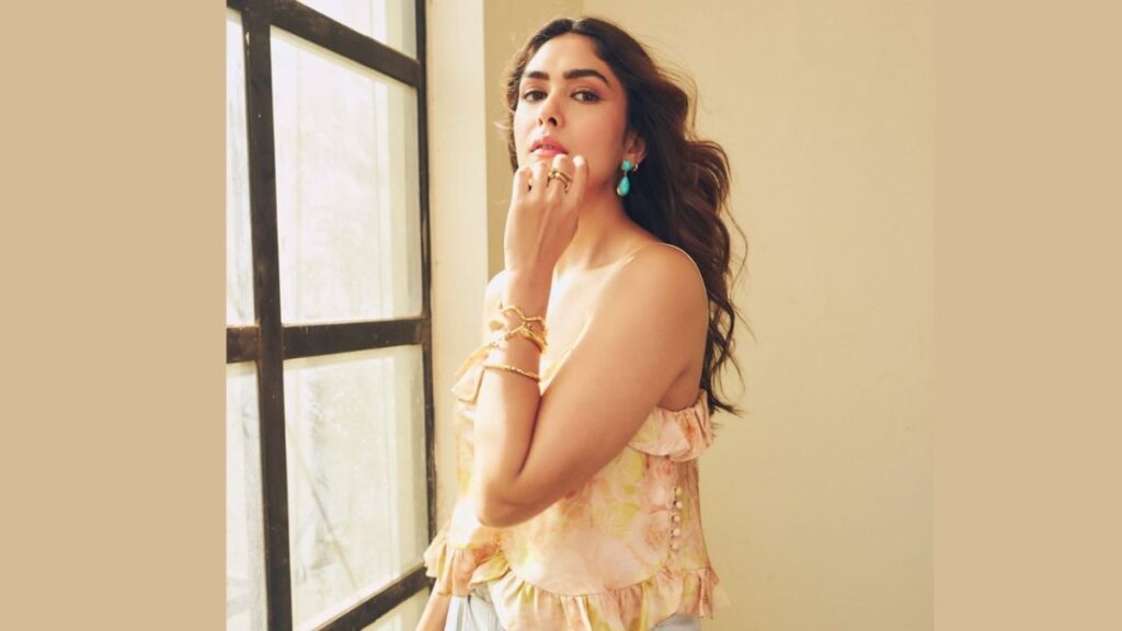 Mrunal Thakur Breaks Silence on Raaka Casting Rumours, Says She Will Announce Upcoming Films on Social Media