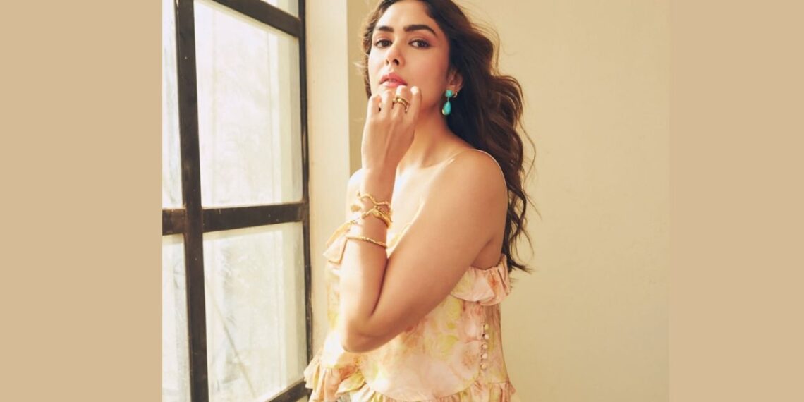 Mrunal Thakur Breaks Silence on Raaka Casting Rumours, Says She Will Announce Upcoming Films on Social Media